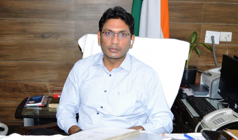 कोविड मरीजों से अतिरिक्त खर्चा वसूलने वाले प्राईवेट अस्पतालों और लैब्स के खिलाफ सख्त कार्यवाही की जायेगी  : संयम अग्रवाल