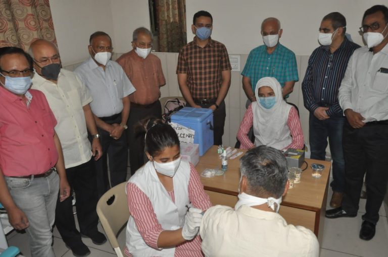 ਕੋਵਿਡ -19  ਮਹਾਂਮਾਰੀ ਦੀ ਅਗਲੀ ਲਹਿਰ ਦੇ ਘਾਤਕ ਪ੍ਰਭਾਵਾਂ ਨੂੰ ਰੋਕਣ ਲਈ ਟੀਕਾਕਰਨ ਹੀ ਇਕਮਾਤਰ ਹੱਲ : ਡਿਪਟੀ ਕਮਿਸ਼ਨਰ