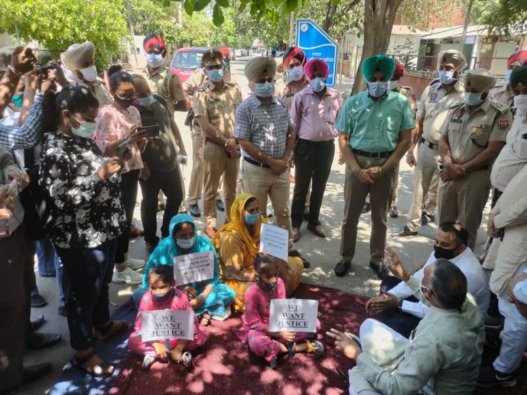 ट्रांसपोटर के जुल्मों से इंसाफ़ ना मिला तो मुख्यमंत्री अमरिंदर सिंह के पास भी इंसाफ़ लेने के लिए जाऊँगा-पीड़ित ड्राइवर बिल्ला