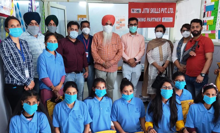 ਪੀ.ਐਮ.ਕੇ.ਵੀ.ਵਾਏ 3.0 ਸਕਿਮ ਤਹਿਤ ਵੱਲੋ ਜਿਲਾ ਪਠਾਨਕੋਟ ਵਿਖੇ ਹੈਲਥ ਸੈੇਕਟਰ ਦੇ ਕੋਰਸਾਂ ਦੀ ਸ਼ੁਰੂੁਆਤ |