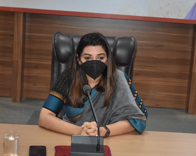 नशीली दवाओं के नियंत्रण के लिए ड्रग मॉनिटरिंग और मोहल्ला डी-ड्रग समितियों की महत्वपूर्ण भूमिका : उपायुक्त अपनीत रयात |