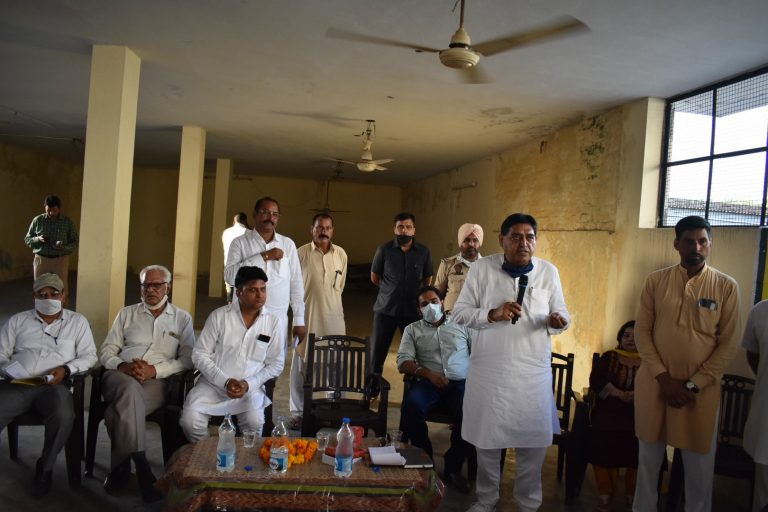 ਕੈਬਨਿਟ ਮੰਤਰੀ ਅਰੋੜਾ ਨੇ ਪਿੰਡ ਬਸੀ ਪੁਰਾਣੀ ’ਚ ਪਨਕੈਂਪਾ ਯੋਜਨਾ ਤਹਿਤ 29 ਲਾਭਪਾਤਰੀਆਂ ਨੂੰ ਦਿੱਤੇ ਗੈਸ ਕੁਨੈਕਸ਼ਨ