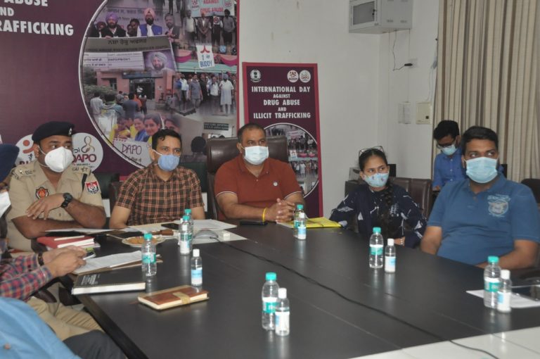 ਨਸ਼ਾਖੋਰੀ ਵਿਰੁੱਧ ਚਲਾਈ ਜਾਵੇਗੀ ਹਫਤਾਭਰ ਚੱਲਣ ਵਾਲੀ ਵਿਸ਼ੇਸ਼ ਜਾਗਰੂਕਤਾ ਮੁਹਿੰਮ : ਵਿਧਾਇਕ, ਡਿਪਟੀ ਕਮਿਸ਼ਨਰ ਅਤੇ ਐਸ.ਐਸ.ਪੀ.