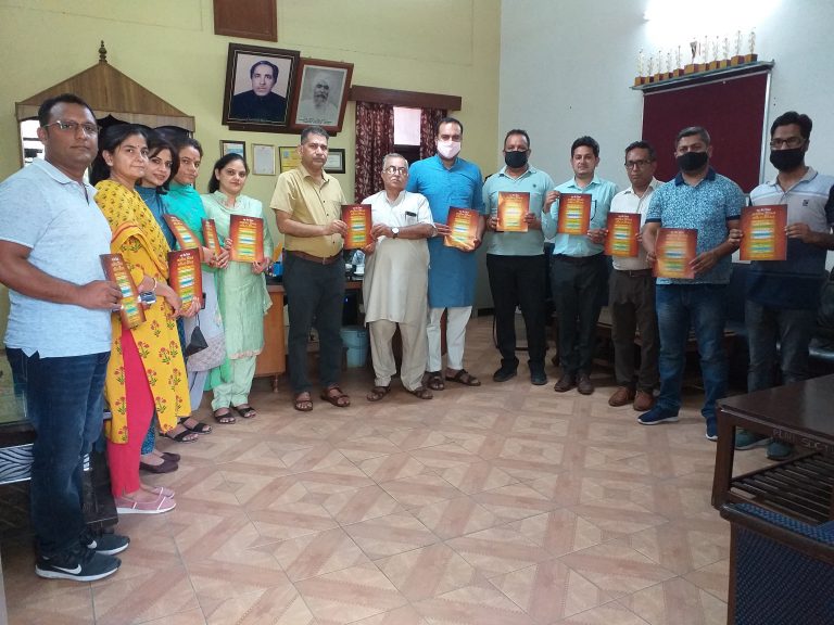 सामाजिक व व्यक्तिगत नैतिकता मजबूत कर ही सभ्य समाज की हो सकती है रचना: डा़ नन्द किशोर।