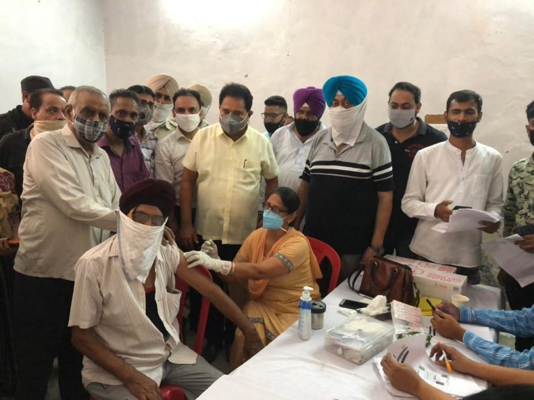 ਸ਼ਹਿਰ ਦੀ ਹਰੇਕ ਵਾਰਡ ਵਿਚ ਲਗਾਏ ਜਾਣਗੇ ਕੋਰੋਨਾ ਤੋਂ ਬਚਾਅ ਦੇ ਟੀਕੇ-ਸੋਨੀ