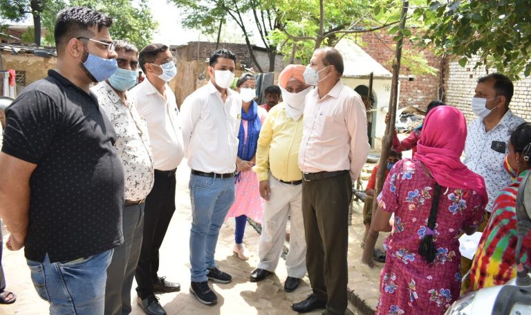 ਚੋਣ ਅਫ਼ਸਰ ਪੰਜਾਬ ਵਲੋਂ ਕੀਤਾ ਗਿਆ ਪੋÇਲੰਗ ਬੂਥਾਂ ਅਤੇ ਵੋਟਰ ਜਾਗਰੂਕਤਾ ਕੈਂਪਾਂ ਦਾ ਅਚਨਚੇਤ ਨਿਰੀਖਣ