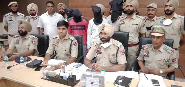 माहिलपुर में हुई 6.50 लाख रुपए की लूट की वारदात 24 घंटों में हल, 4 काबू