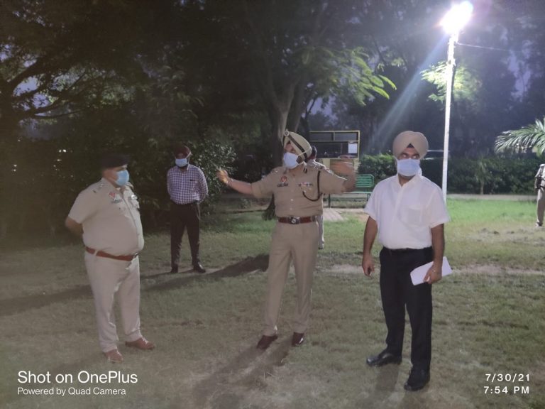 ਆਜ਼ਾਦੀ ਦਿਹਾੜੇ ਦੇ ਮੱਦੇਨਜ਼ਰ ਪੁਲਿਸ ਕਮਿਸ਼ਨਰ ਵੱਲੋਂ ਸੁਰੱਖਿਆ ਪ੍ਰਬੰਧਾਂ ਦੀ ਸਮੀਖਿਆ, ਅਧਿਕਾਰੀਆਂ ਨੂੰ ਸੁਰੱਖਿਆ ਦੇ ਪੁਖ਼ਤਾ ਇੰਤਜ਼ਾਮ ਕਰਨ ਲਈ ਕਿਹਾ