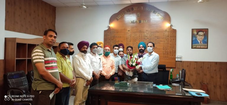 ਵਧੀਕ ਡਿਪਟੀ ਕਮਿਸ਼ਨਰ (ਜਨਰਲ) ਨੇ ਹਲਕਾ ਪੱਧਰ ‘ਤੇ ਚੱਲ ਰਹੀਆਂ ਸਵੀਪ ਗਤੀਵਿਧੀਆਂ ਸਬੰਧੀ ਜਾਣਕਾਰੀ ਕੀਤੀ ਹਾਸਲ