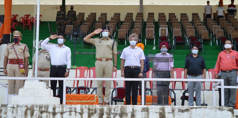 ਕੋਵਿਡ 19 ਨੂੰ ਧਿਆਨ ਵਿੱਚ ਰੱਖਦਿਆਂ ਸਪੋਰਟਸ ਸਟੇਡੀਅਮ ਲਮੀਣੀ ਵਿਖੇ ਅੱਜ ਕੀਤੀ ਗਈ ਫੂਲ ਡੈ੍ਰਸ ਰਿਹਰਸਲ