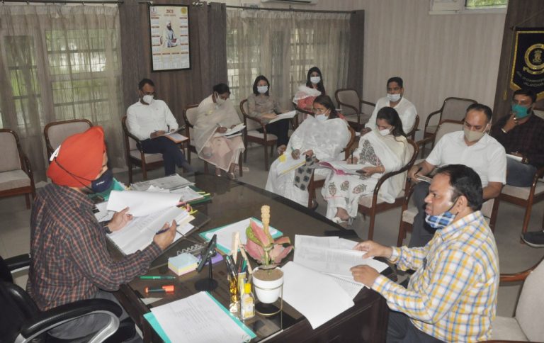 ਵੋਟਰ ਸੂਚੀ ਦੇ ਬਕਾਇਆ ਕੰਮਾਂ ਨੂੰ ਤੁਰੰਤ ਮੁਕੰਮਲ ਕੀਤਾ ਜਾਵੇ : ਵਧੀਕ ਡਿਪਟੀ ਕਮਿਸ਼ਨਰ