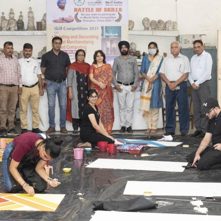 ज़िला प्रशासन ने राज्य स्तरीय कौशल मुकाबले करवाए