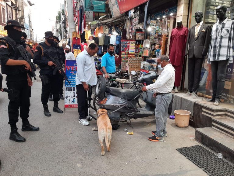 आज़ादी दिवस के चलते कमिश्नरेट पुलिस और फ़ौज के आधिकारियों की टीमों ने सांझे तौर पर चलाया विशेष चैकिंग अभियान