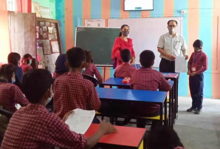 ਡੀ.ਈ.ਓ.ਸੈਕੰ: ਵੱਲੋਂ ਨੈਸਨਲ ਅਚੀਵਮੈਂਟ ਸਰਵੇ ਸਬੰਧੀ ਸਕੂਲਾਂ ਦਾ ਕੀਤਾ ਦੌਰਾ।