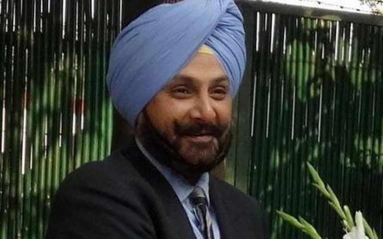 कैप्टन अमरिंदर ने पंजाब के सीएम पद से इस्तीफा दिया, बेटा रणिंदर चौथी बार एनआरएआई अध्यक्ष चुने गए