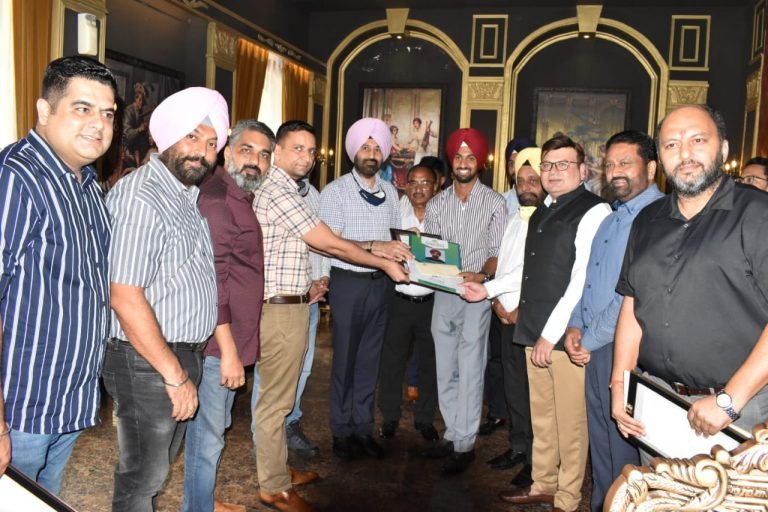 टोक्यो में जीत से राष्ट्रीय खेल के गौरव को पुनर्जीवित करने में मदद मिलेगी : डिप्टी कमिश्नर, पुलिस कमिश्नर और एसएसपी