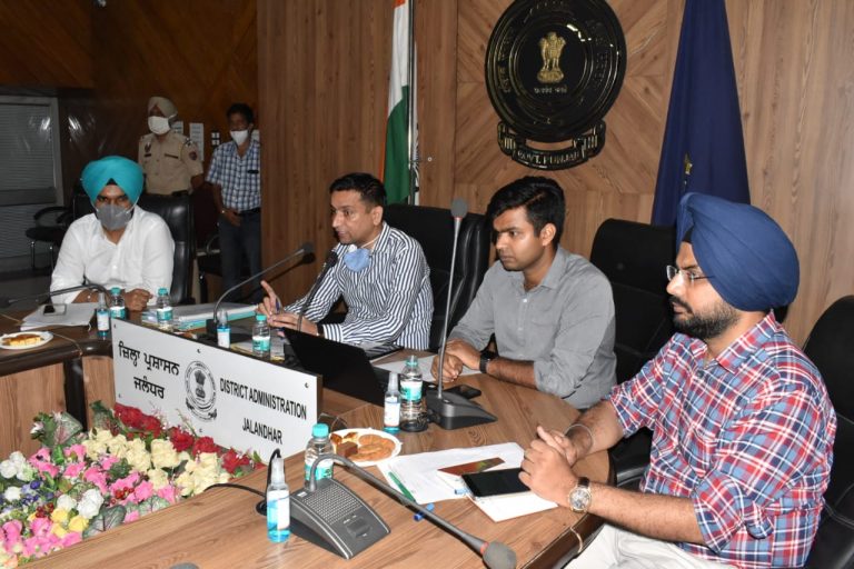 ਡਿਪਟੀ ਕਮਿਸ਼ਨਰ ਵਲੋਂ ਜਲੰਧਰ ’ਚ ਸਰਬੱਤ ਸਿਹਤ ਬੀਮਾ ਯੋਜਨਾ ਤਹਿਤ ਰੋਜ਼ਾਨਾ 2000 ਯੋਗ ਲਾਭਪਾਤਰੀਆਂ ਨੂੰ  ਸ਼ਾਮਿਲ ਕਰਨ ਦਾ ਟੀਚਾ ਨਿਸ਼ਚਿਤ