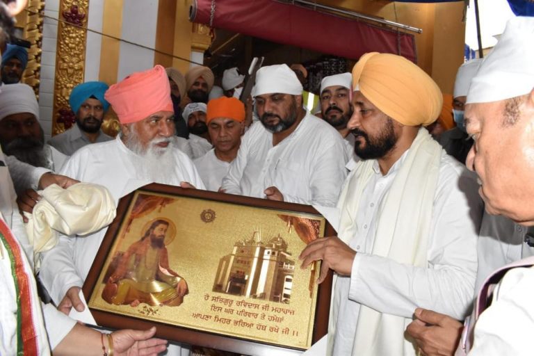 मुख्यमंत्री द्वारा जालंधर में 101 एकड़ ज़मीन में श्री गुरु रविदास चेयर स्थापित करने की घोषणा