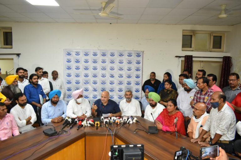 फर्जीवाड़ा है 5 मरला प्लॉटों के लिए चन्नी के कागज का टुकड़ा: मनीष सिसोदिया