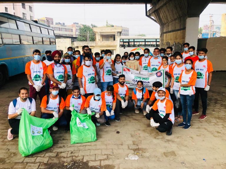 नेहरू युवा केन्द्र ने की क्लीन इंडिया अभियान की शुरुआत
