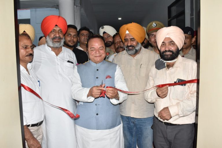 शिक्षा मंत्री की तरफ से 11 करोड़ की लागत के साथ बनाए गए सरकारी कालेज का उदघाटन