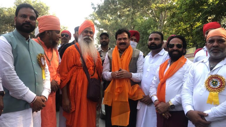 भगवान वाल्मीकि जी के दिखाऐ नैतिकता के मार्ग पर चलने की ज़रूरत: राज कुमार वेरका