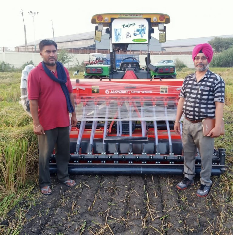 ਝੋਨੇ ਦੀ ਪਰਾਲੀ ਪ੍ਰਬੰਧਨ ਸਦਕਾ ਖਾਦਾਂ ‘ਤੇ ਘਟਿਆ ਖਰਚ, ਚੌਖੀ ਬੱਚਤ ਕਰ ਰਹੇ ਕਿਸਾਨ