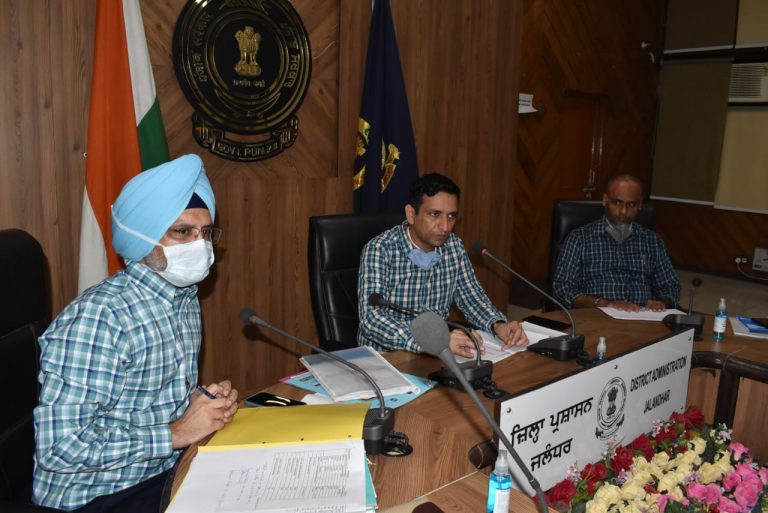 डिप्टी कमिश्नर ने खरीद एजेंसियों को मंडियों में धान की सुरक्षा के लिए तरपाल और बारदाने के उचित प्रबंध करने के आदेश दिए