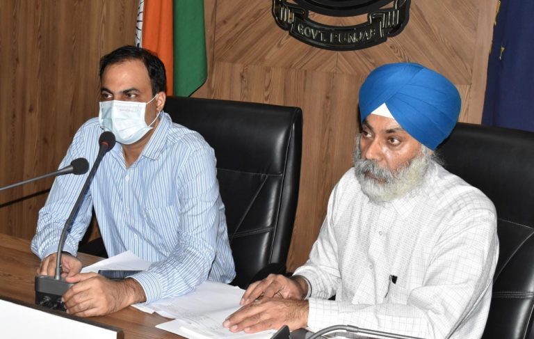 अतिरिक्त डिप्टी कमिश्नर ने सभी विभागों /दफ़्तरों के प्रमुख के साथ बैठक की