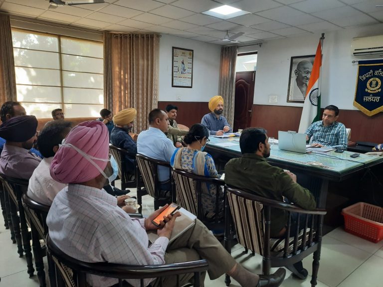 डेंगू की रोकथाम के लिए बडे स्तर पर किये जा रहे प्रयत्न: घनश्याम थोरी