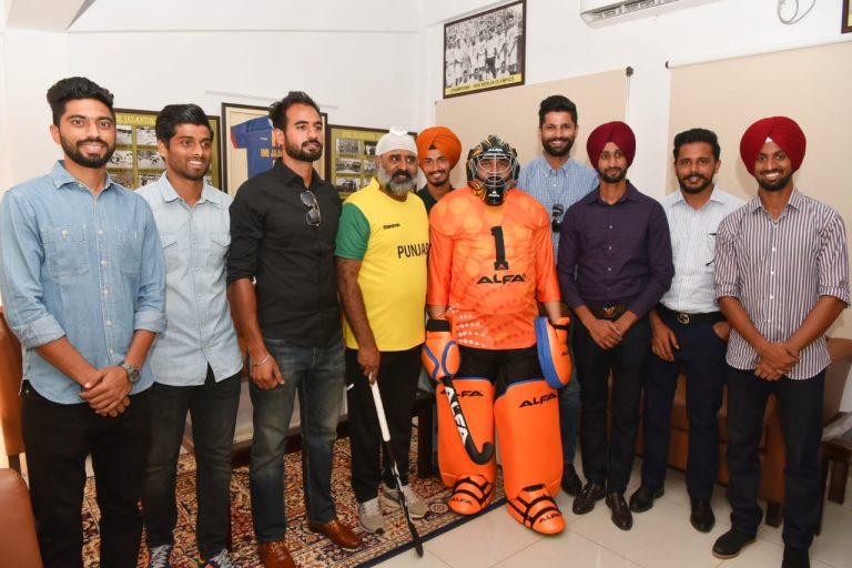 Sportsmanship at peak as CM dons role of goalkeeper, Pargat as hitter