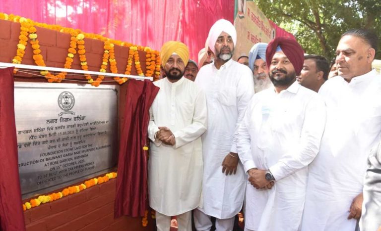 ਮੁੱਖ ਮੰਤਰੀ ਨੇ 60 ਕਰੋੜ ਦੀ ਲਾਗਤ ਦੇ ਵਿਕਾਸ ਪ੍ਰੋਜੈਕਟਾਂ ਦੇ ਰੱਖੇ ਨੀਂਹ ਪੱਥਰ