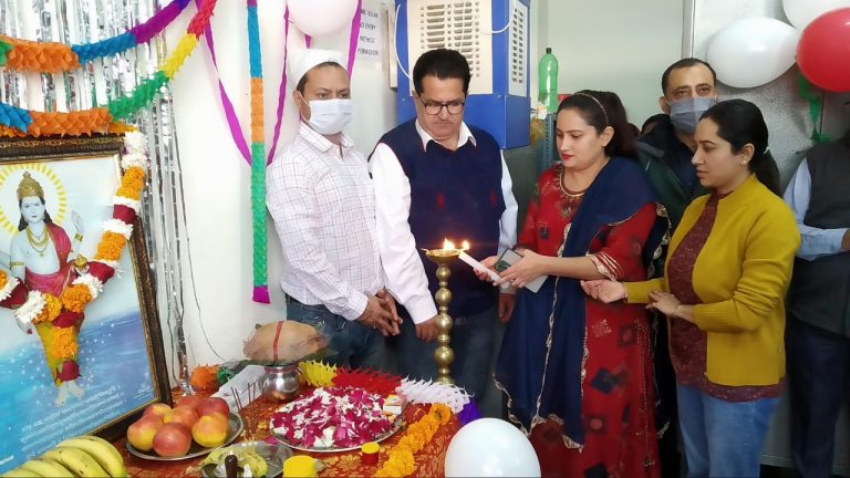 ਜਿਲ੍ਹਾ ਆਯੂਰਵੈਦਿਕ ਨੇ ਮਨਾਇਆ 6 ਵਾਂ ਆਯੂਰਵੇਦਾ ਡੇ ਅਤੇ ਧੰਨਵੰਤਰੀ ਦਿਵਸ