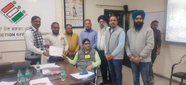 ਮੁੱਖ ਚੋਣ ਅਫ਼ਸਰ ਵਲੋਂ ਜ਼ਿਲੇ ਦੇ ਪੰਜ ਬੀ.ਐਲ.ਓਜ਼ ‘ਸਰਟੀਫਿਕੇਟ ਆਫ਼ ਐਕਚੀਵਮੈਂਟ’ ਨਾਲ ਸਨਮਾਨਤਿ