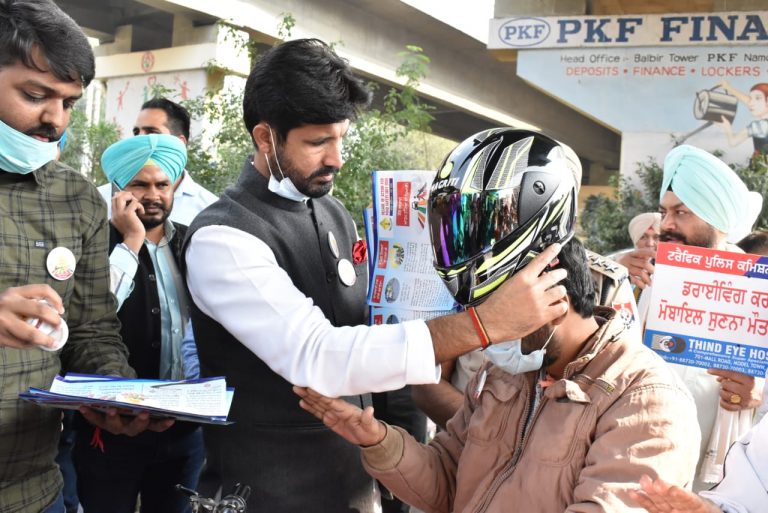 ON MISSION MODE TO MAKE PUNJAB ROADS ACCIDENT FREE, RAJA WARRING LAUNCHES STATEWIDE CAMPAIGN ‘NO-CHALLAN DAY’ TO INSTILL TRAFFIC