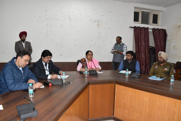 ਸਫ਼ਾਈ ਸੇਵਕਾਂ ਨੂੰ ਬਿਹਤਰ ਸਿਹਤ ਸੰਭਾਲ ਸਹੂਲਤਾਂ ਪ੍ਰਦਾਨ ਕੀਤੀਆਂ ਜਾਣ: ਅੰਜਨਾ ਪਵਾਰ