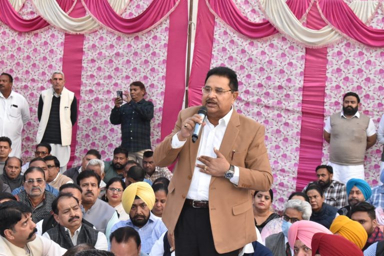 चन्नी सरकार के ऐतिहासिक फ़ैसले पंजाब में कांग्रेस शासन के दूसरे कार्यकाल के लिए रास्ता आसान करेंगे: ओ.पी. सोनी