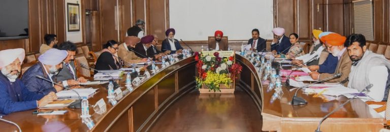 ਮੰਤਰੀ ਮੰਡਲ ਵੱਲੋਂ ਸਿਹਤ ਸਟਾਫ ਦੀਆਂ 775 ਅਸਾਮੀਆਂ ਸਿਰਜਣ ਦੀ ਪ੍ਰਵਾਨਗੀ