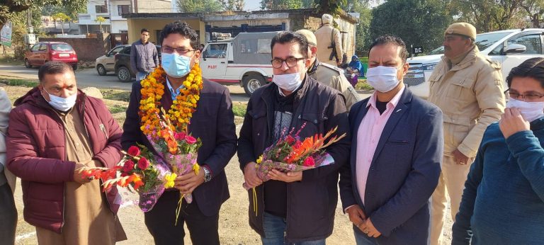 ਪਿੰਡ ਚੱਕੜ ਵਿਖੇ ਡਿਪਟੀ ਕਮਿਸਨਰ ਪਠਾਨਕੋਟ ਨੇ ਕੀਤਾ ਡਿਸਪੈਂਸਰੀ ਦਾ ਸੁਭਾਅਰੰਭ