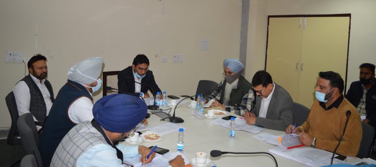 ਵਿਧਾਨ ਸਭਾ ਚੋਣਾਂ-2022 ਅਧੀਨ ਡਿਪਟੀ ਕਮਿਸ਼ਨਰ-ਕਮ-ਜ਼ਿਲ੍ਹਾ ਚੋਣ ਅਫ਼ਸਰ  ਨੇ ਵੱਖ ਵੱਖ ਕਮੇਟੀਆਂ ਦੇ ਜਿਲ੍ਹਾ ਨੋਡਲ ਅਫਸਰਾਂ ਨਾਲ ਕੀਤੀ ਵਿਸੇਸ ਮੀਟਿੰਗ