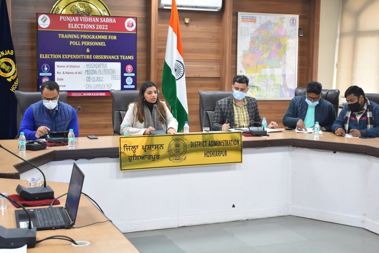 ਰਾਜਨੀਤਿਕ ਰੈਲੀਆਂ, ਰੋਡ ਸ਼ੋਅ ’ਤੇ 15 ਜਨਵਰੀ ਤੱਕ ਰਹੇਗੀ ਪੂਰਨ ਰੋਕ : ਅਪਨੀਤ ਰਿਆਤ