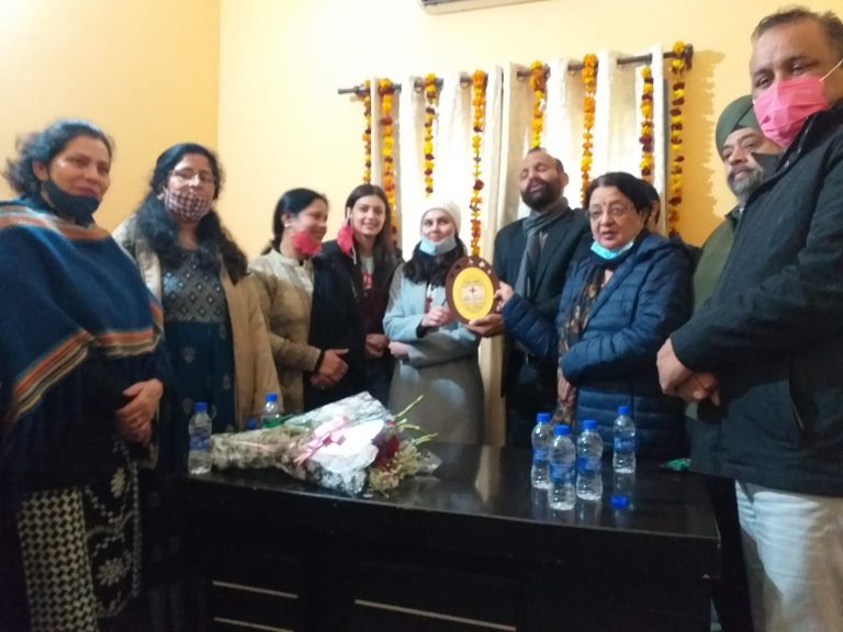 सांझी रसोई के माध्यम से बांटें खुशियां: तलवाड़।