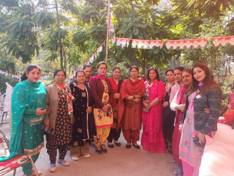 महिला कांग्रेस अध्यक्ष सोढ़ी ने जलंधर में कांग्रेस उम्मीदवारों के पक्ष में किया प्रचार
