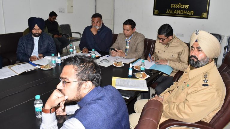 डिप्टी कमिशनर ने चुनाव आयोग को मतदान वाले दिन के लिए निगरान प्रणाली के बारे में दी जानकारी