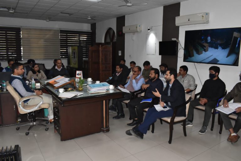 DC ASKS CALAs TO SPPED UP DISTRIBUTION OF AWARD COMPENSATION, POSSESION OF LAND ACQUIRED UNDER HIGHWAY PROJECTS