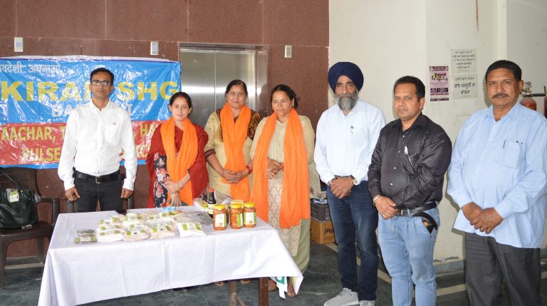 ਸੈਲਫ ਹੈਲਪ ਗਰੁਪਾਂ ਨੂੰ ਸਿੱਧੇ ਤੋਰ ਤੇ ਮਾਰਕਟਿੰਗ ਪ੍ਰਦਾਨ ਕਰਨ ਦਾ ਇੱਕ ਉਪਰਾਲਾ-ਡਾ. ਹਰਤਰਨਪਾਲ ਸਿੰਘ