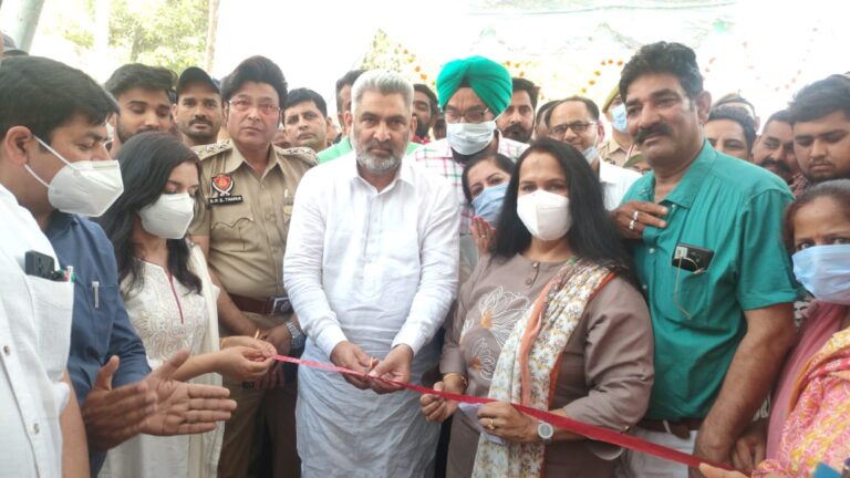 ਲੋਕਾਂ ਨੂੰ ਵਧੀਆਂ ਢੰਗ ਨਾਲ ਸਿਹਤ ਸੇਵਾਵਾਂ ਦੇਣਾ ਸਰਕਾਰ ਦਾ ਮਨੋਰਥ – ਲਾਲ ਚੰਦ ਕਟਾਰੂਚੱਕ ਕੈਬਨਿਟ ਮੰਤਰੀ ਪੰਜਾਬ