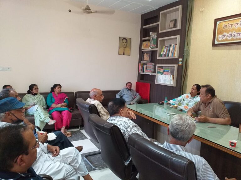 भंगी चोअ में पड़ती जमीनों पर निशुल्क लगाएंगे फलों के बाग: तलवाड़।