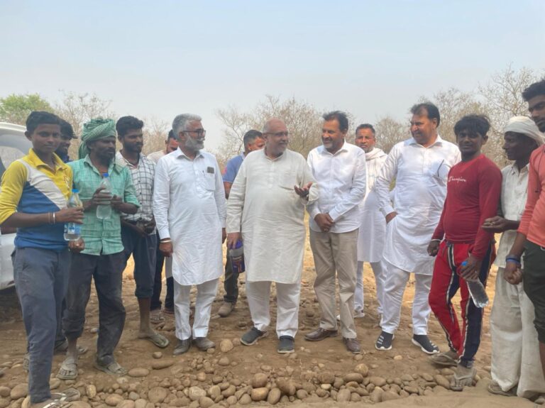 देश की प्रगति में श्रमिकों का अहम योगदान : अविनाश राय खन्ना