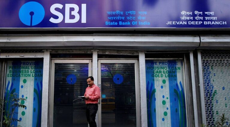 SBI के ग्राहक तुरंत चेक करें अपना अकाउंट, बैंक ने कई खाते किए बंद, जाने वजह
